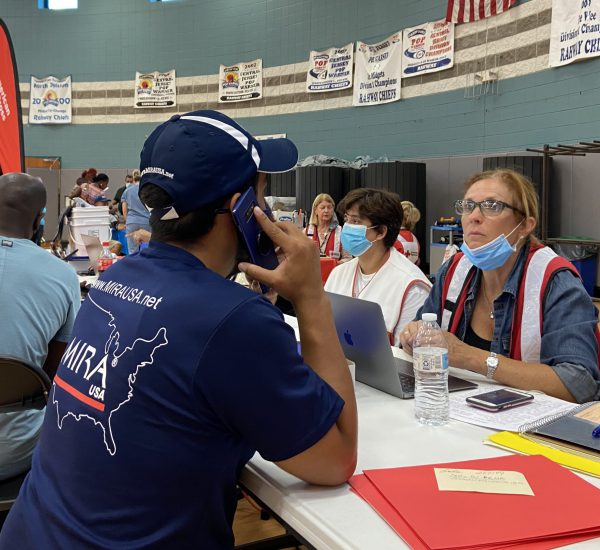 Apoyo con servicios de traducción en refugio de New Jersey