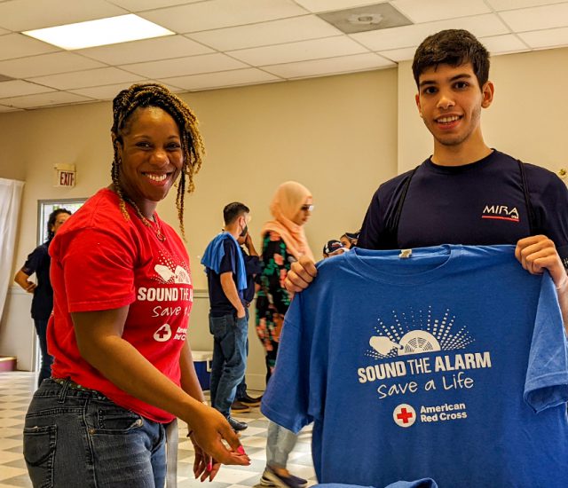 Salvando vidas con alarmas de humo en Lithia Springs • Georgia